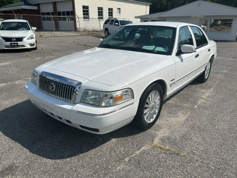 2009 Mercury Grand Marquis for sale at Bladenboro Pre-Owned, INC in Bladenboro NC