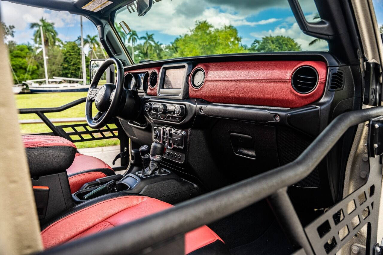 2020 JEEP Gladiator Pickup - $69,999