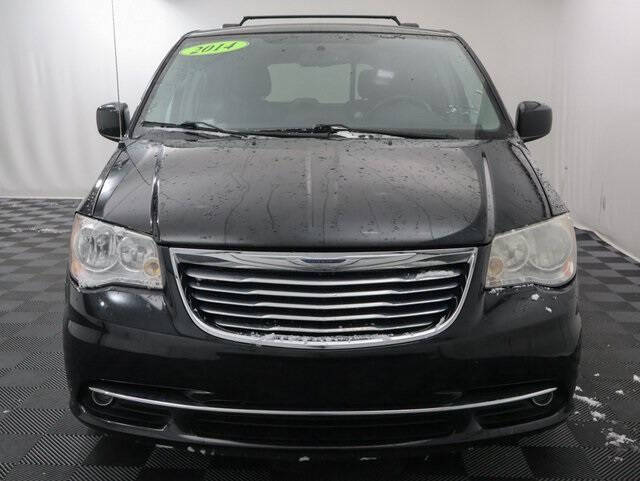 2014 Chrysler Town and Country Touring