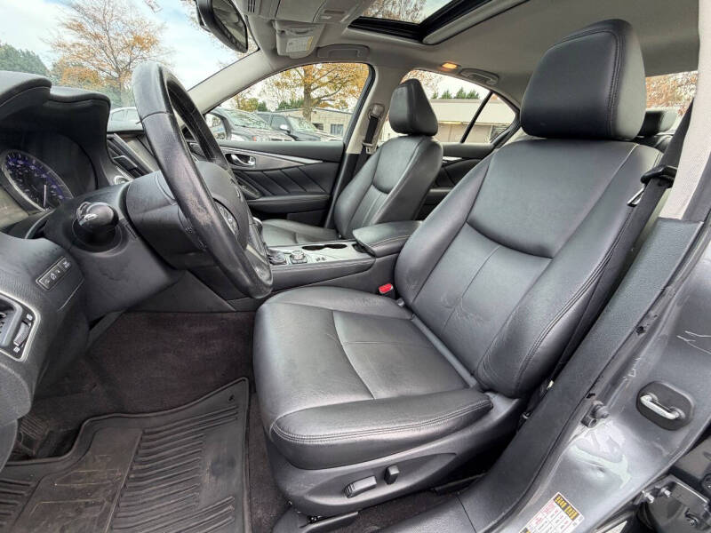 2015 Infiniti Q50 Premium