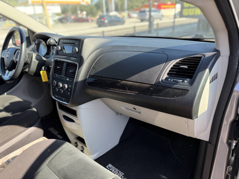 2015 Dodge Grand Caravan SE