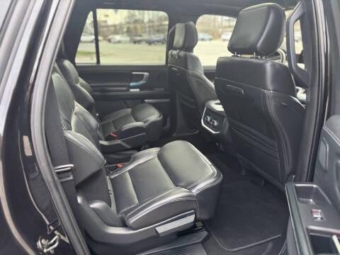 2025 Ford Expedition MAX Platinum