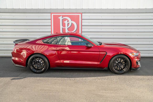 2018 Ford Mustang 44