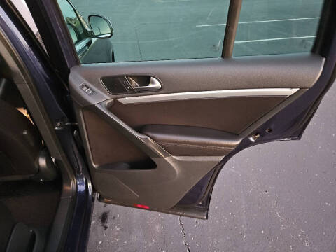 2016 Volkswagen Tiguan 2.0T R-Line