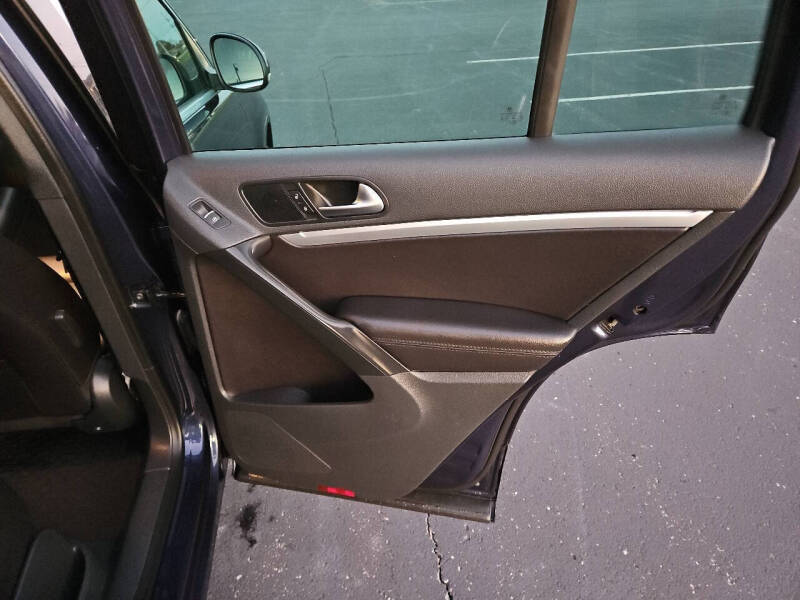 2016 Volkswagen Tiguan 2.0T R-Line