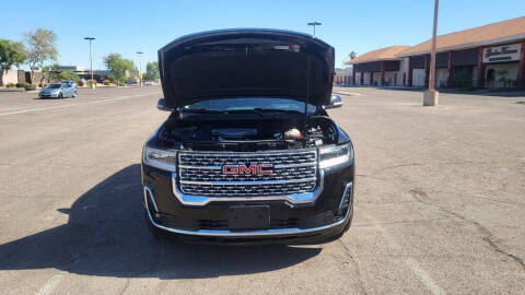 2023 GMC Acadia Denali
