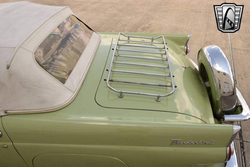 1956 Ford Thunderbird