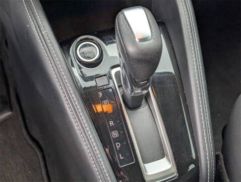 2019 Nissan Kicks SR