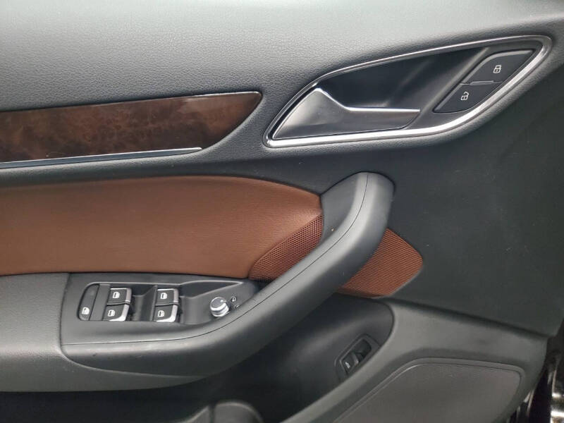 2016 Audi Q3 2.0T quattro Premium Plus