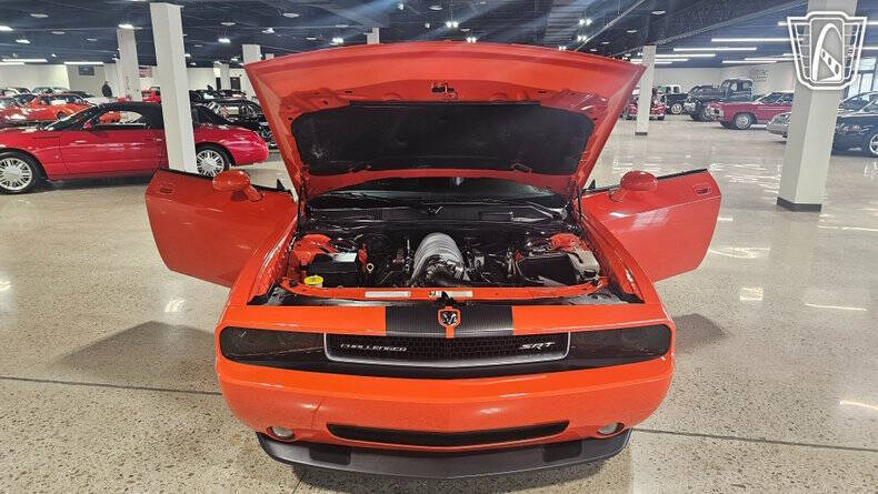 2009 Dodge Challenger SRT8