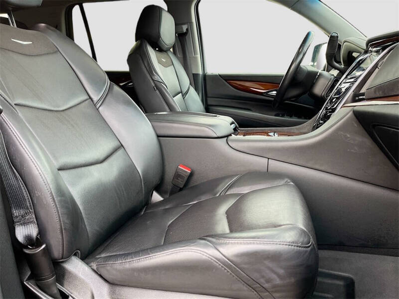 2020 Cadillac Escalade Premium Luxury