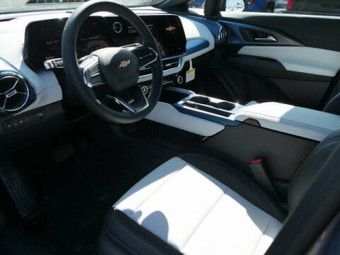 2026 Chevrolet Equinox EV LT 2