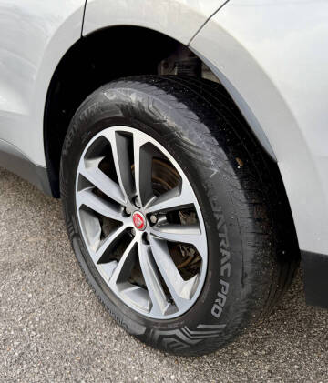 2019 Jaguar F-PACE 25t Premium