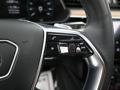 2024 Audi Q8 e-tron quattro Premium Plus