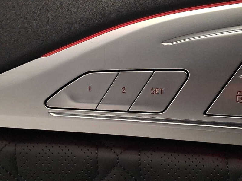 2024 BMW M8 Competition