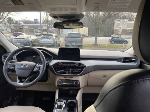 2022 Ford Escape SEL