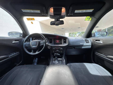 2015 Dodge Charger SE