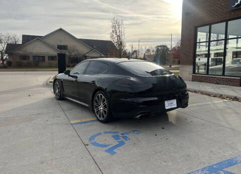 2015 Porsche Panamera Turbo