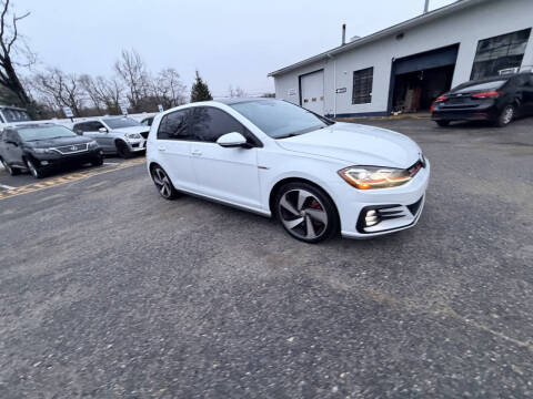 2020 Volkswagen Golf GTI S