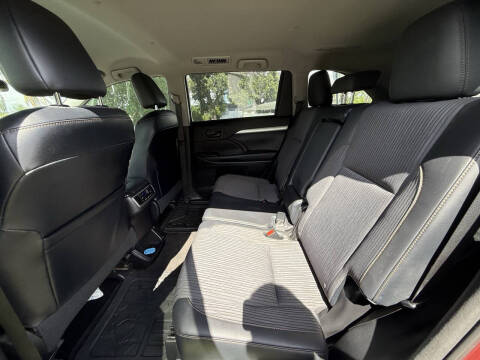 2014 Toyota Highlander LE