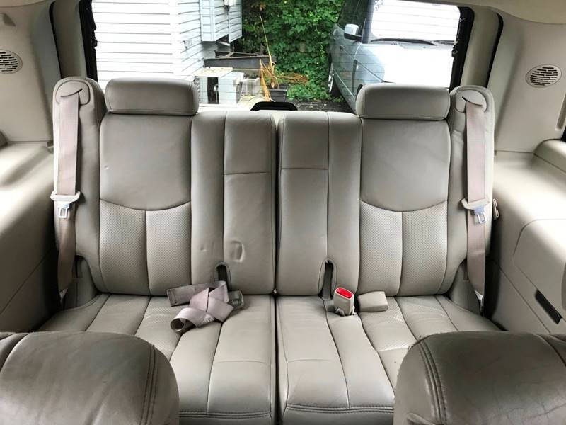 2004 Cadillac Escalade