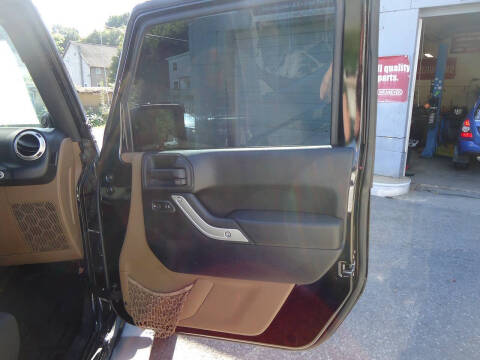 2012 Jeep Wrangler Sahara