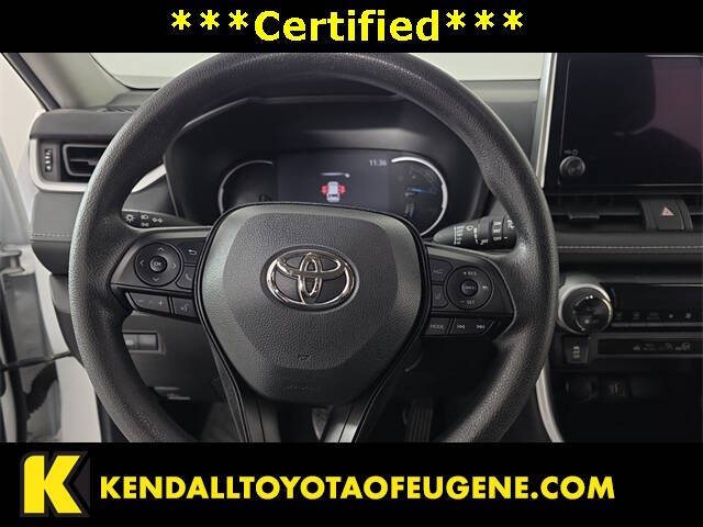 2025 Toyota RAV4 Hybrid XLE