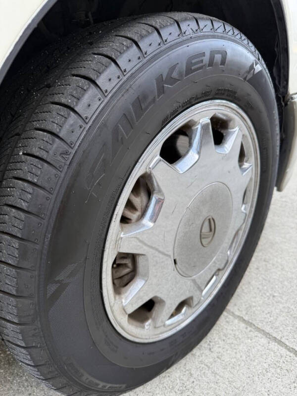 1997 Lexus LS 400 Coach