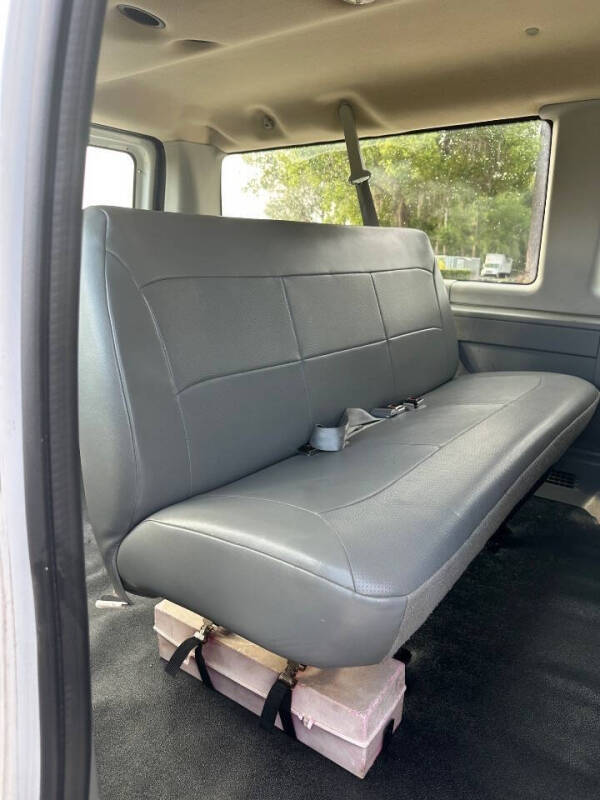 2006 Ford E-Series E-150 XL