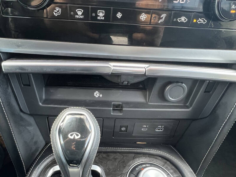 2024 Infiniti QX80 Luxe