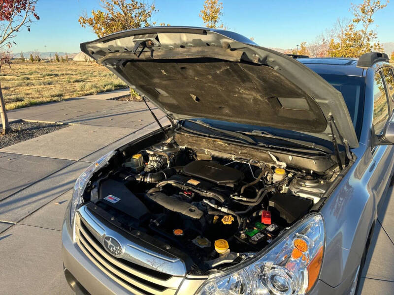 2011 Subaru Outback 2.5i Limited