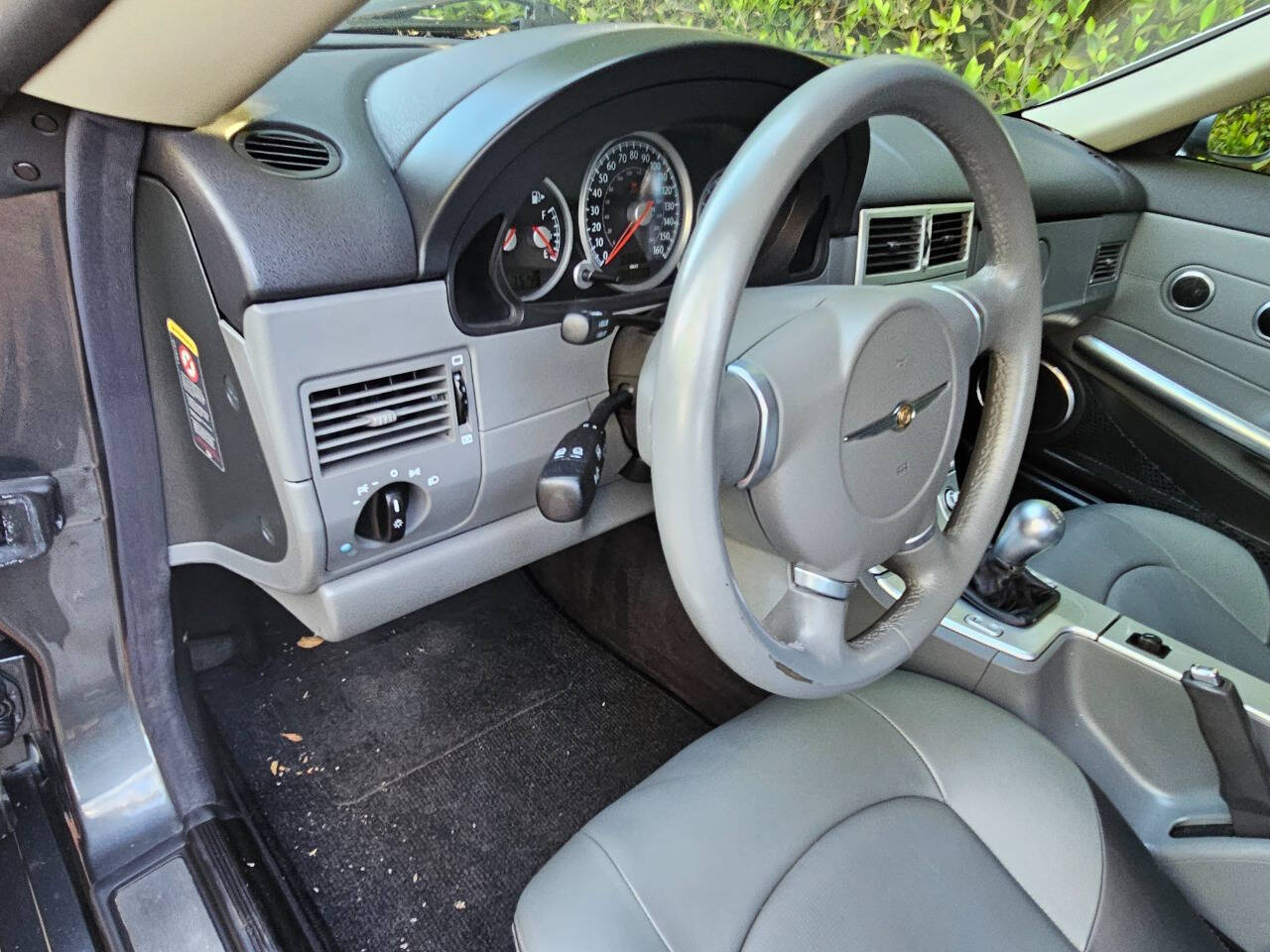 2005 Chrysler Crossfire 34