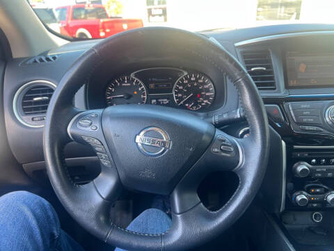 2014 Nissan Pathfinder S