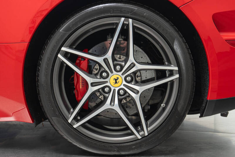 2016 Ferrari California T