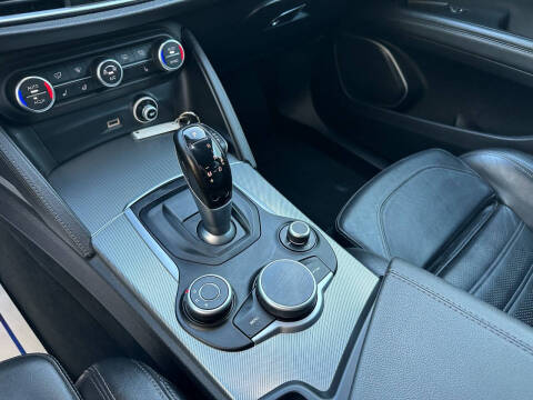 2018 Alfa Romeo Stelvio Ti Sport