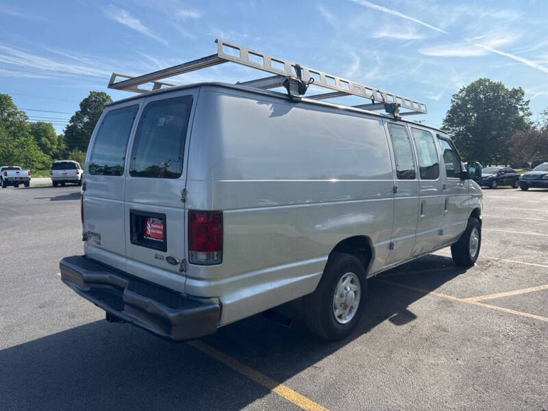 2011 Ford E-Series E-350 SD