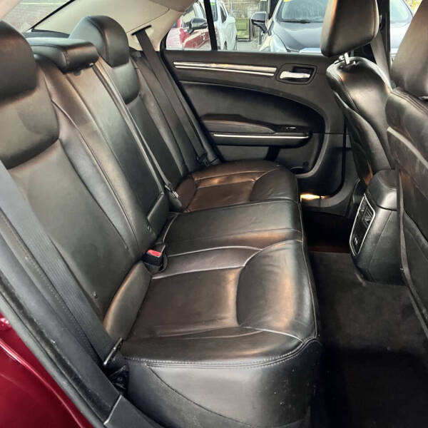 2019 Chrysler 300 Touring