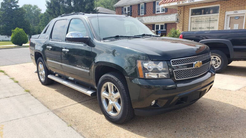 2013 Chevrolet Avalanche for sale at A.C. Greenwich Auto Brokers LLC. in Gibbstown NJ