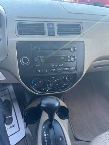 2007 Ford Focus ZX4 S