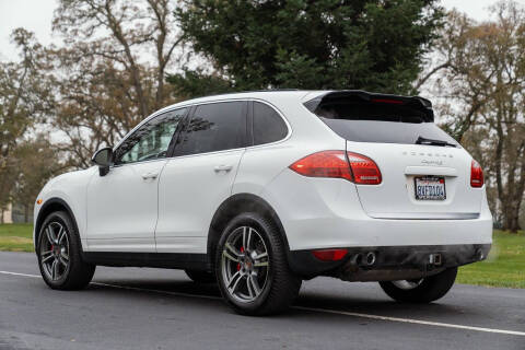2013 Porsche Cayenne S