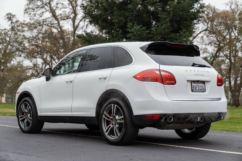 2013 Porsche Cayenne S