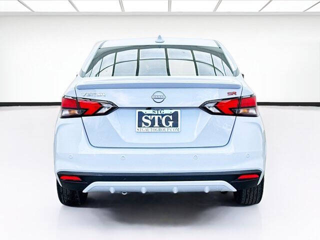 2023 Nissan Versa SR