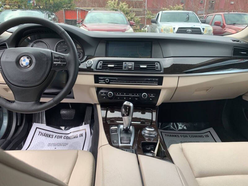 2012 BMW 5 Series 528i