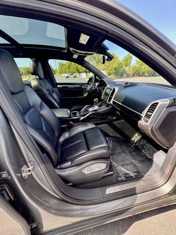 2016 Porsche Cayenne