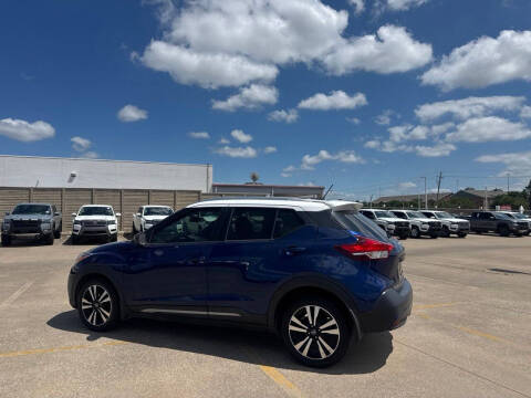 2019 Nissan Kicks SR