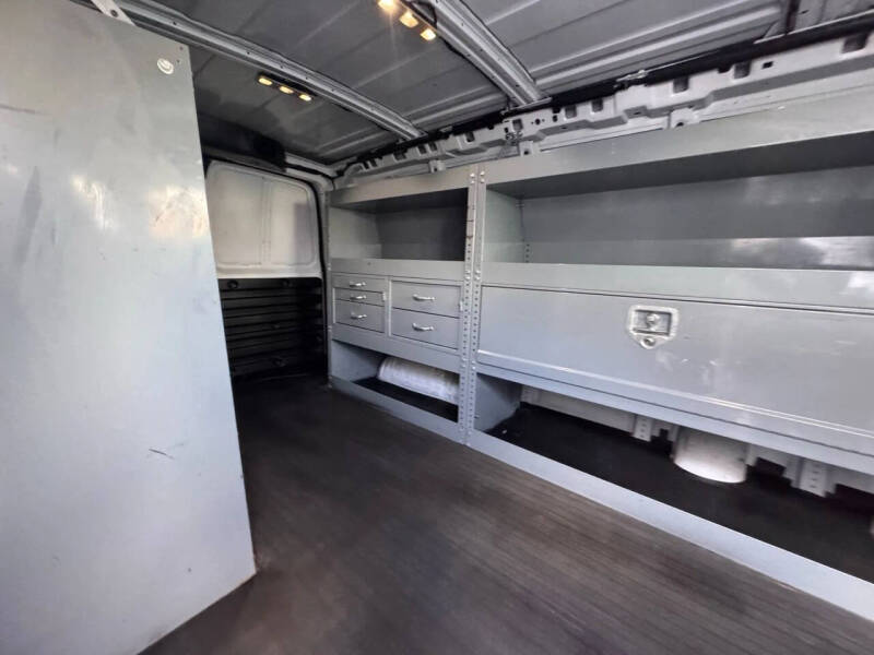 2021 Chevrolet Express 2500