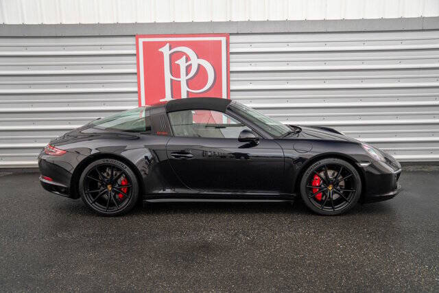2018 Porsche 911 40