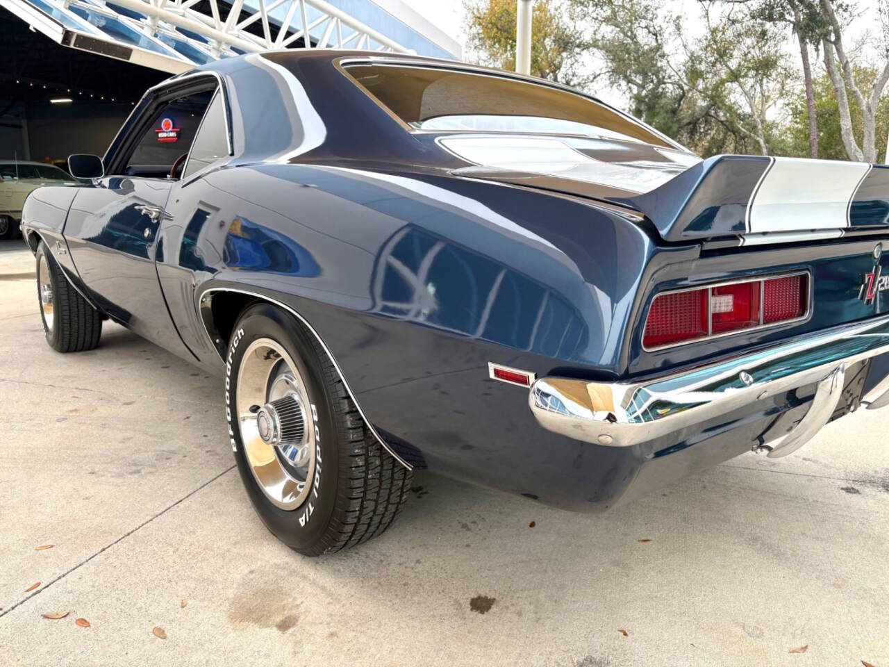 1969 Chevrolet Camaro 16