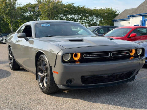 2017 Dodge Challenger SXT