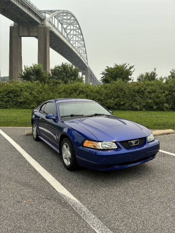 2004 Ford Mustang